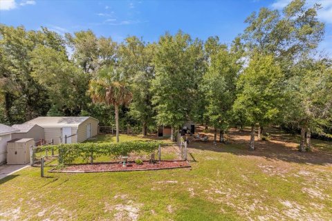 House in DeLand, Florida 4 bedrooms, 279.17 sq.m. № 1318272 - photo 3
