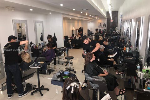 Propiedad comercial en Hollywood, Florida № 2007568