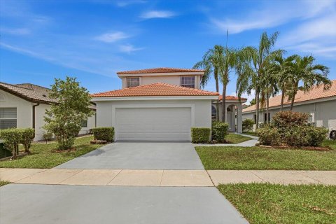 Casa en Pembroke Pines, Florida 4 dormitorios, 205.59 m2 № 2327570