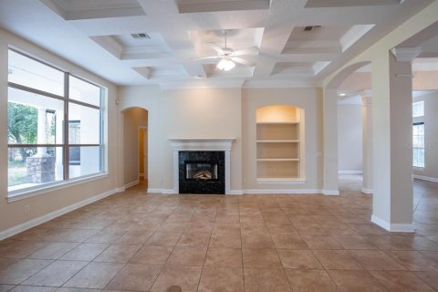 Villa ou maison à vendre à Sorrento, Floride: 4 chambres, 393.26 m2 № 2226201 - photo 5