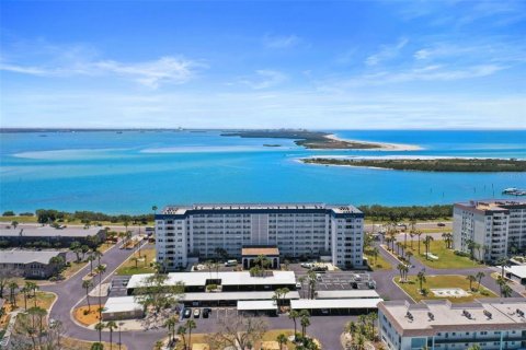 Condo in Dunedin, Florida, 2 bedrooms  № 1644445 - photo 1