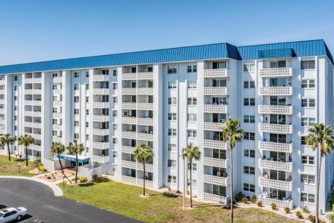 Condo in Dunedin, Florida, 2 bedrooms  № 1644445 - photo 30