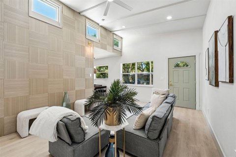 Villa ou maison à vendre à Saint Petersburg, Floride: 3 chambres, 101.64 m2 № 2419063 - photo 6