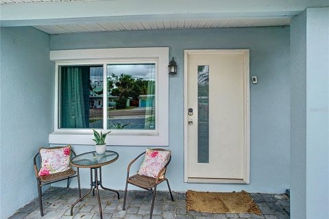 Adosado en venta en Cocoa Beach, Florida, 3 dormitorios, 112.88 m2 № 1771750 - foto 3