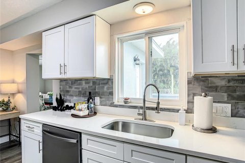 Adosado en venta en Cocoa Beach, Florida, 3 dormitorios, 112.88 m2 № 1771750 - foto 15