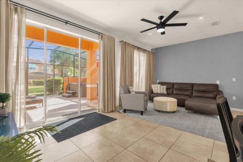 Townhouse in Kissimmee, Florida 2 bedrooms, 125.42 sq.m. № 2102989 - photo 13