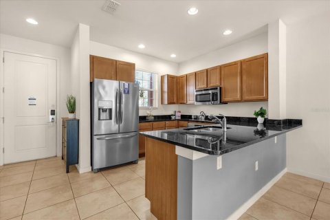 Townhouse in Kissimmee, Florida 2 bedrooms, 125.42 sq.m. № 2102989 - photo 12