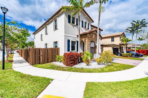 Casa en venta en Homestead, Florida, 5 dormitorios, 315.77 m2 № 2028002 - foto 27