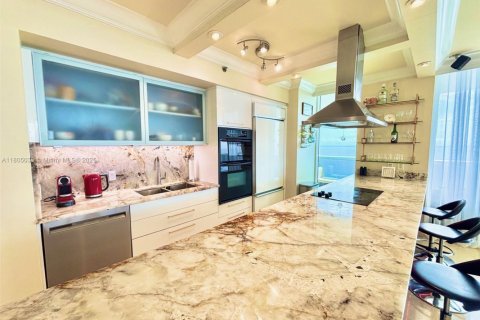 Condominio en alquiler en Hallandale Beach, Florida, 3 dormitorios, 191.84 m2 № 1960484 - foto 16