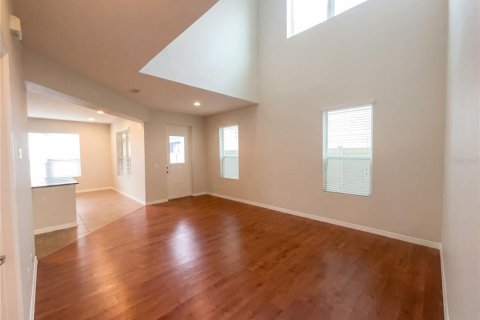 House in Winter Garden, Florida 2 bedrooms, 185.62 sq.m. № 2227729 - photo 10