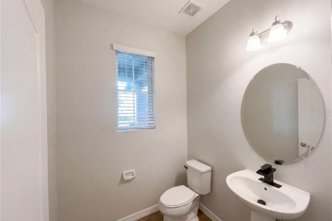 House in Winter Garden, Florida 2 bedrooms, 185.62 sq.m. № 2227729 - photo 18
