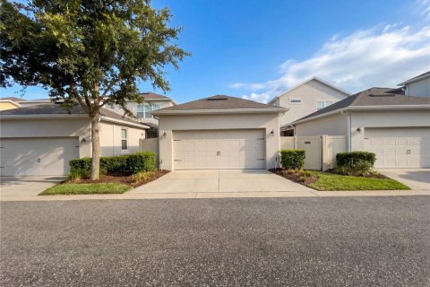 House in Winter Garden, Florida 2 bedrooms, 185.62 sq.m. № 2227729 - photo 6