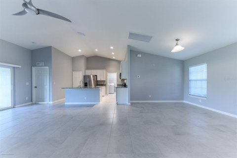 House in Punta Gorda, Florida 4 bedrooms, 168.15 sq.m. № 1843028 - photo 9