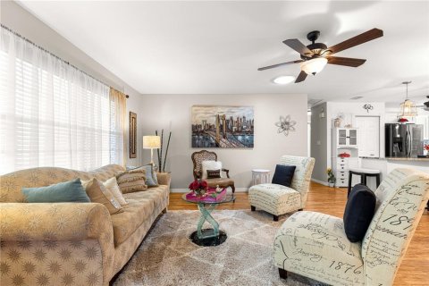 House in Ocala, Florida 2 bedrooms, 163.6 sq.m. № 1679320 - photo 6