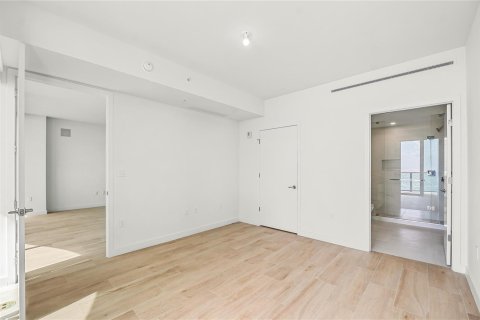 Condo in Pompano Beach, Florida, 2 bedrooms № 2176497 - photo 22