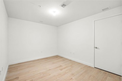 Condo in Pompano Beach, Florida, 2 bedrooms № 2176497 - photo 29