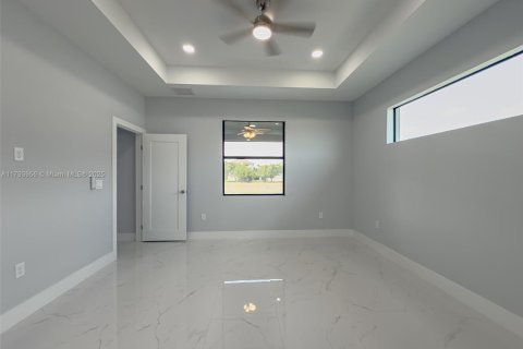 House in Lehigh Acres, Florida 3 bedrooms, 159.51 sq.m. № 1713273 - photo 15