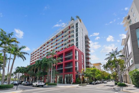 Condominio en venta en Miami, Florida, 2 dormitorios, 82.03 m2 № 2169386 - foto 2