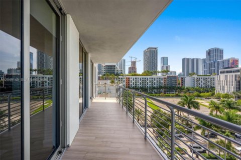 Condominio en venta en Miami, Florida, 2 dormitorios, 82.03 m2 № 2169386 - foto 19