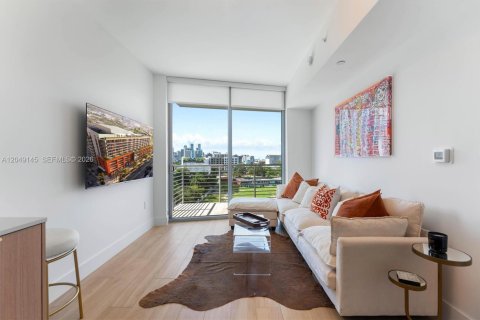 Condominio en venta en Miami, Florida, 2 dormitorios, 82.03 m2 № 2169386 - foto 13