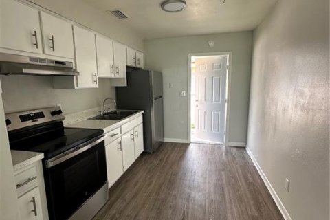 Immobilier commercial à vendre à Pinellas Park, Floride: 4 chambres, 135.45 m2 № 1680483 - photo 10