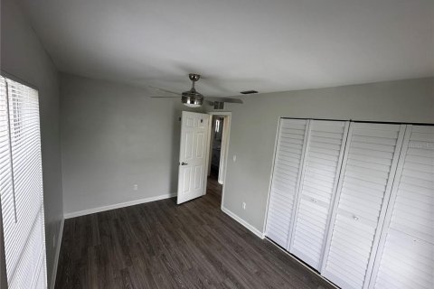 Immobilier commercial à vendre à Pinellas Park, Floride: 4 chambres, 135.45 m2 № 1680483 - photo 7