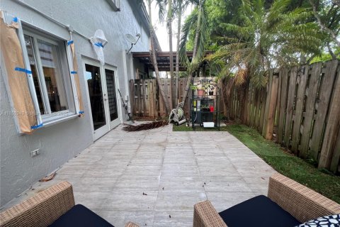 Townhouse in Doral, Florida 4 bedrooms, 176.89 sq.m. № 1887696 - photo 26