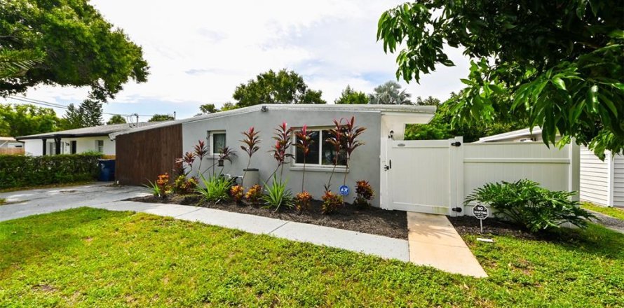 Casa en Tampa, Florida 3 dormitorios, 126.44 m2 № 1900863