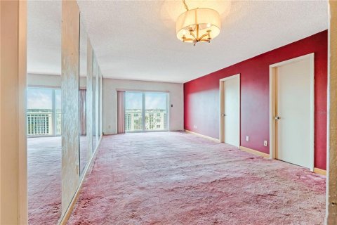 Condo in Daytona Beach, Florida, 2 bedrooms № 2235085 - photo 6