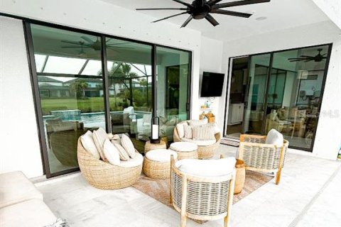 House in Bradenton, Florida 5 bedrooms, 319.86 sq.m. № 1853746 - photo 19
