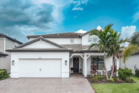 House in Bradenton, Florida 5 bedrooms, 319.86 sq.m. № 1853746 - photo 1