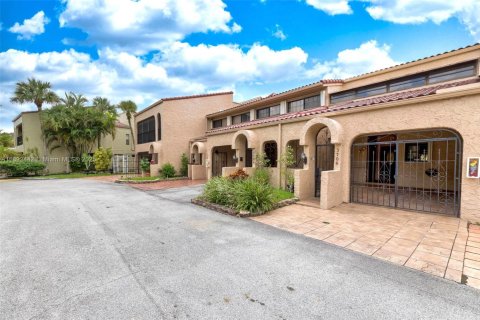 Condominio en venta en Doral, Florida, 2 dormitorios, 173.73 m2 № 1944970 - foto 6