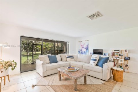 Condominio en venta en Doral, Florida, 2 dormitorios, 173.73 m2 № 1944970 - foto 15