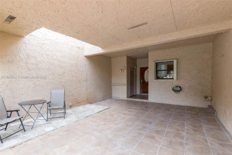 Condominio en venta en Doral, Florida, 2 dormitorios, 173.73 m2 № 1944970 - foto 7