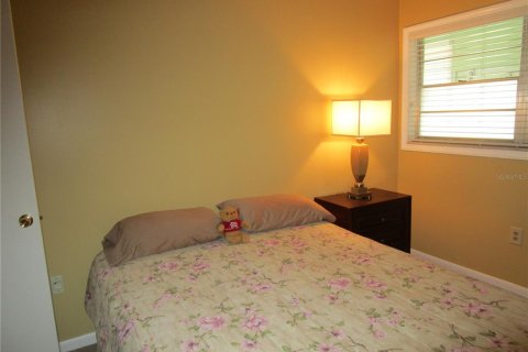 Condo in Saint Petersburg, Florida, 2 bedrooms  № 1529411 - photo 17