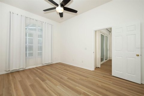 Villa ou maison à vendre à Oviedo, Floride: 4 chambres, 187.2 m2 № 2420588 - photo 14