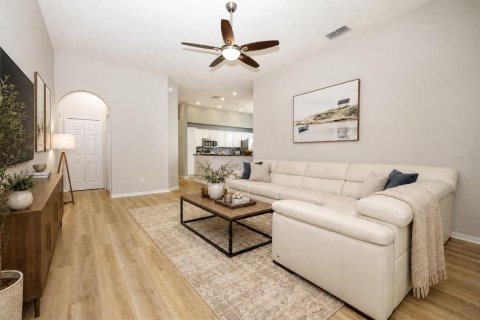 Villa ou maison à vendre à Oviedo, Floride: 4 chambres, 187.2 m2 № 2420588 - photo 11