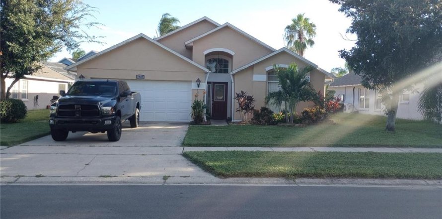 Casa en Kissimmee, Florida 4 dormitorios, 152.64 m2 № 1542198