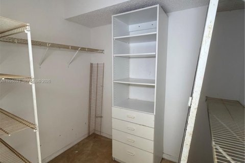 Condominio en venta en Sunrise, Florida, 2 dormitorios № 1985901 - foto 20