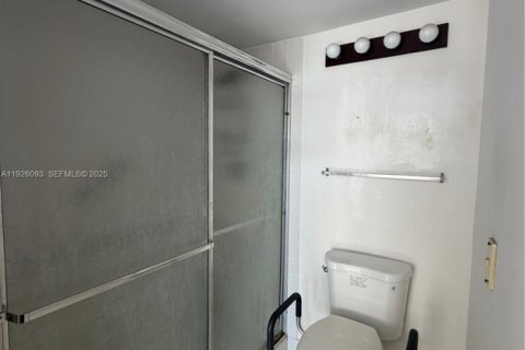 Condominio en venta en Sunrise, Florida, 2 dormitorios № 1985901 - foto 19