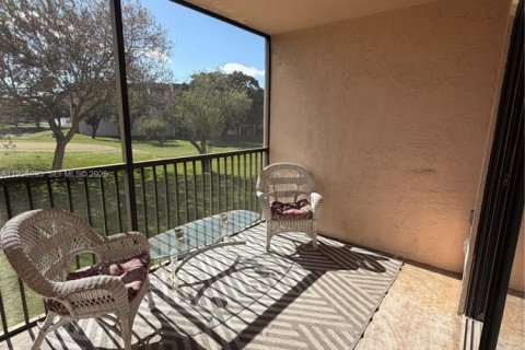 Condominio en venta en Sunrise, Florida, 2 dormitorios № 1985901 - foto 17