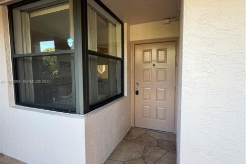 Condominio en venta en Sunrise, Florida, 2 dormitorios № 1985901 - foto 12