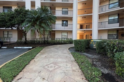 Condominio en venta en Sunrise, Florida, 2 dormitorios № 1985901 - foto 8