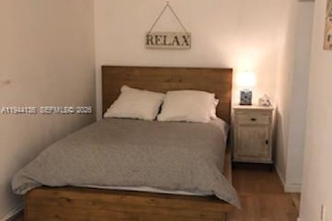 Apartment in Miami, Florida 1 bedroom, 74.32 sq.m. № 2000894 - photo 13