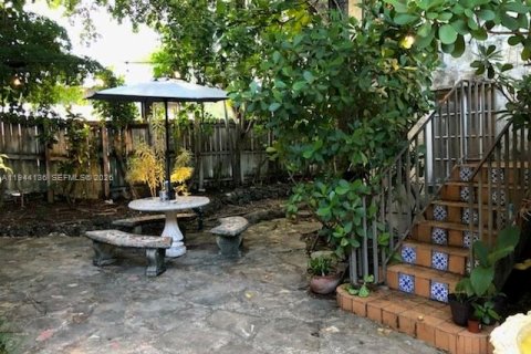 Apartment in Miami, Florida 1 bedroom, 74.32 sq.m. № 2000894 - photo 3