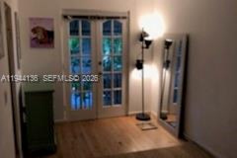 Apartment in Miami, Florida 1 bedroom, 74.32 sq.m. № 2000894 - photo 14