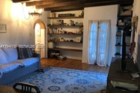 Apartment in Miami, Florida 1 bedroom, 74.32 sq.m. № 2000894 - photo 5