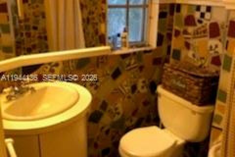 Apartment in Miami, Florida 1 bedroom, 74.32 sq.m. № 2000894 - photo 16