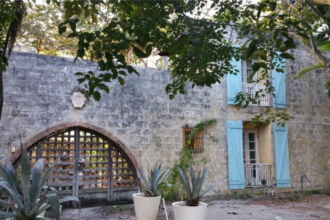 Apartment in Miami, Florida 1 bedroom, 74.32 sq.m. № 2000894