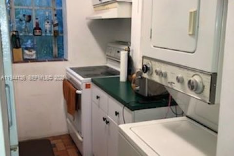 Apartment in Miami, Florida 1 bedroom, 74.32 sq.m. № 2000894 - photo 12